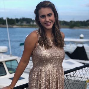 Meet your Posher, Laila